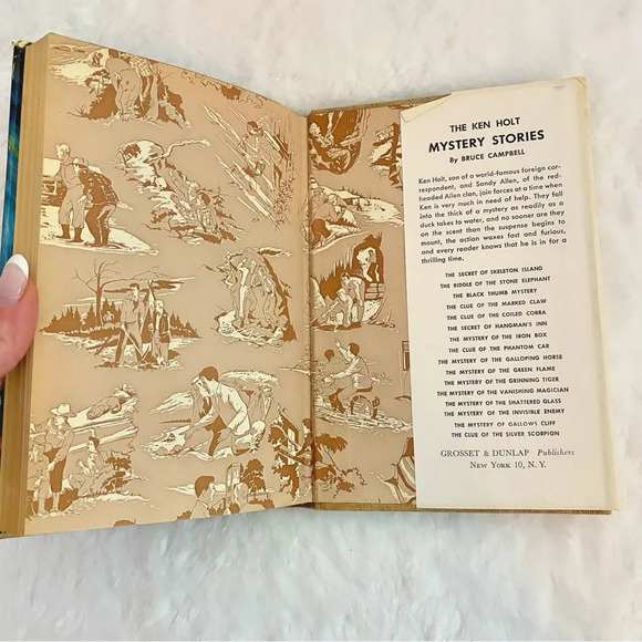 1960s Vintage Publication of The Hardy Boys Hunting For Hidden Treasure - Picture 7 of 10